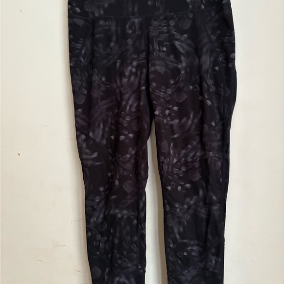 Sweaty Betty Black and Gray Leggings Athletic Fit size L - Picture 2 of 7